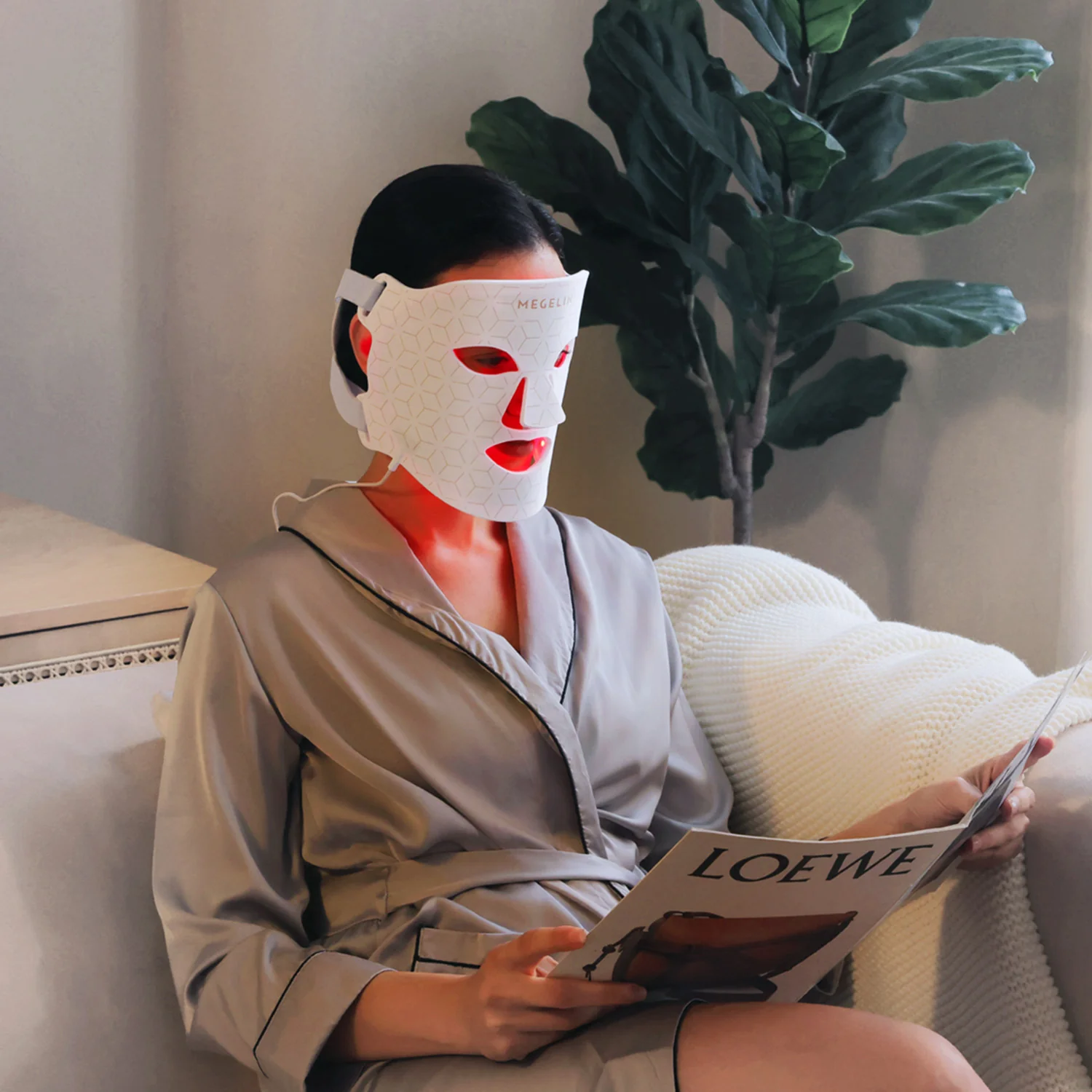 Megelin LED Red Light Therapy Face Mask - Image 3
